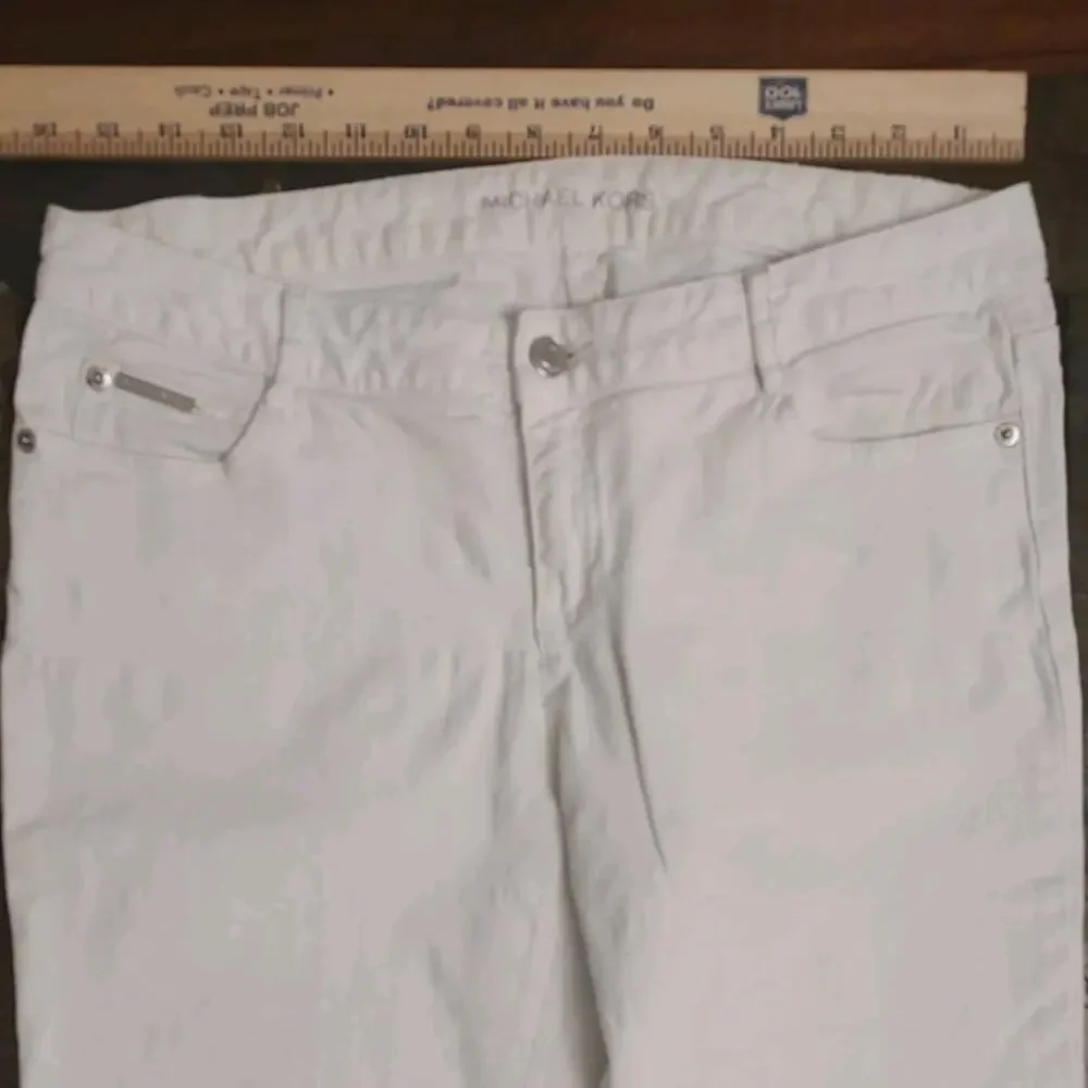 Michael Kors Women Size 10 Mid Rise Flared Leg White Denim Jeans Silver Accents